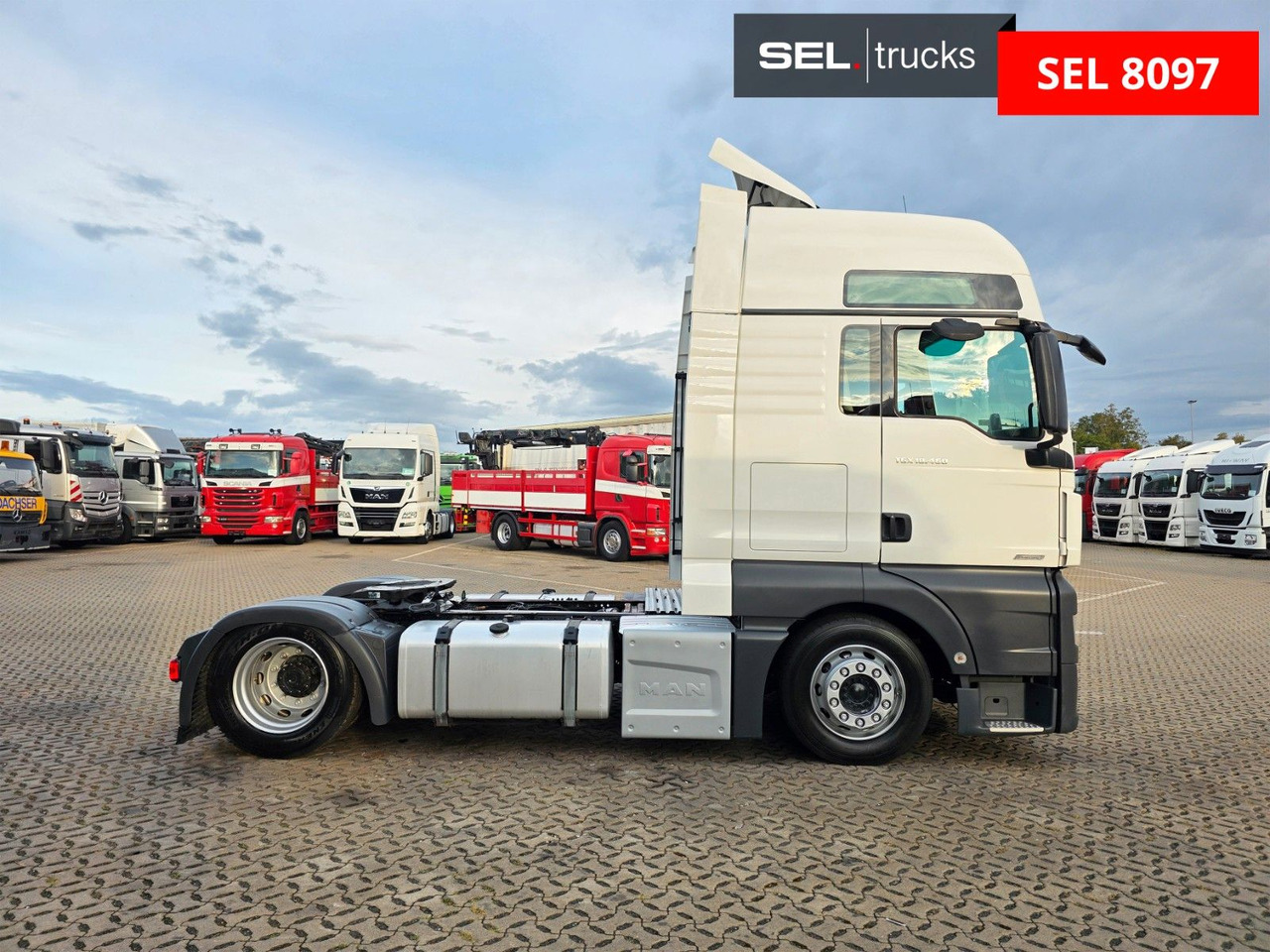 MAN TGX 18.460 LLS-U / Retarder / 2 Tanks - Tractor unit: picture 4 MAN TGX 18.460 LLS-U / Retarder / 2 Tanks - Tractor unit: picture 4