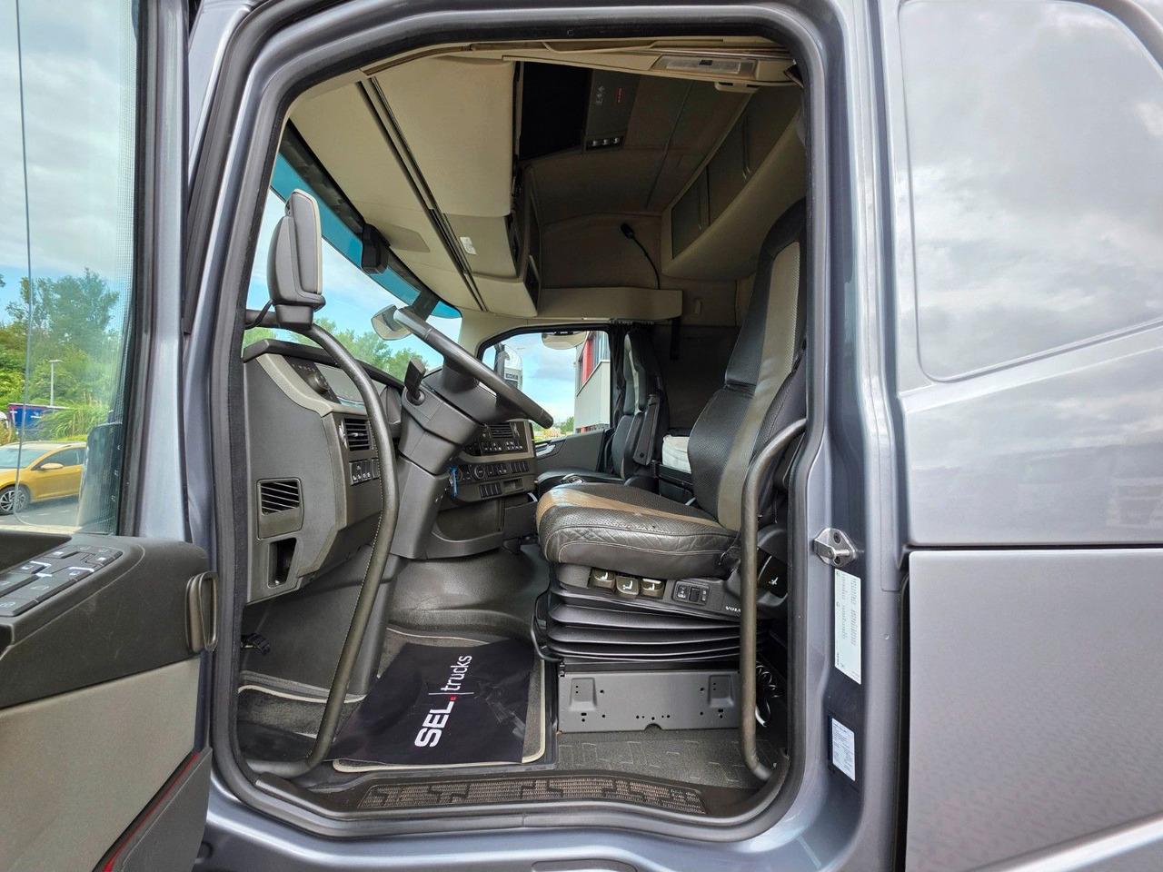 Tractor unit Volvo FH 540 / Retarder / Standklima / TV / 6D: picture 14