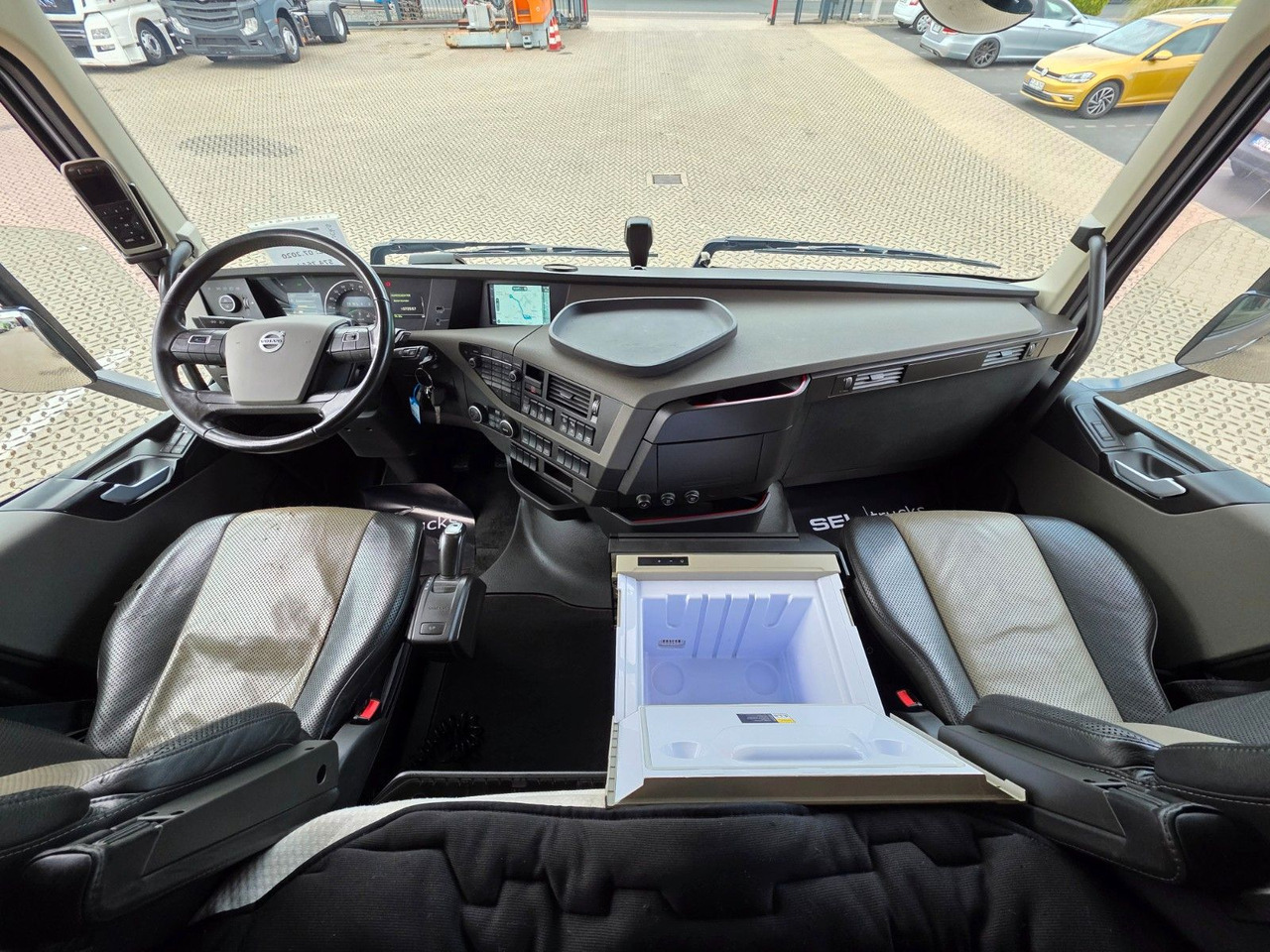 Tractor unit Volvo FH 540 / Retarder / Standklima / TV / 6D: picture 18