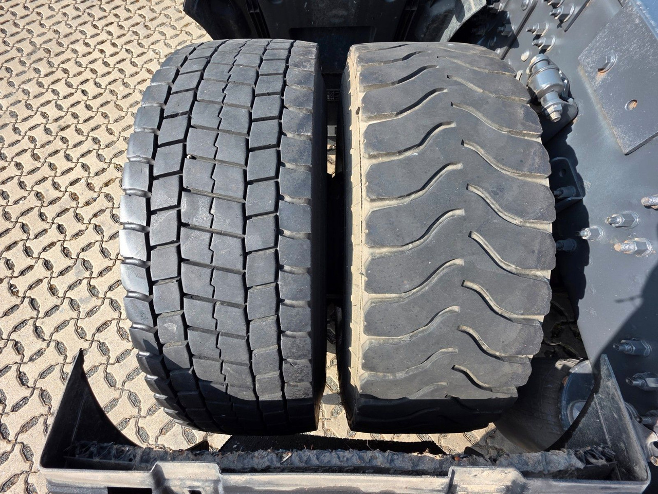 Tractor unit Volvo FH 540 / Retarder / Standklima / TV / 6D: picture 28