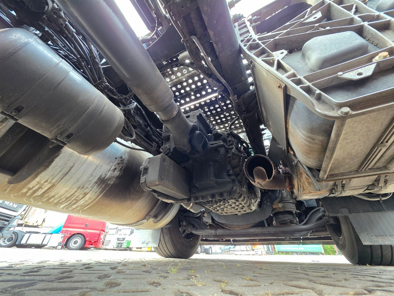 Tractor unit Volvo FH 540 / Retarder / Standklima / TV / 6D: picture 11