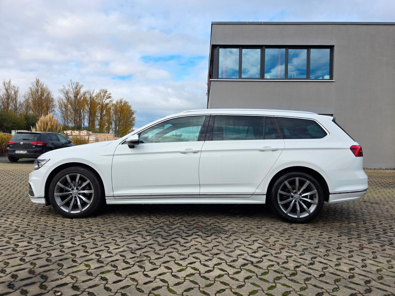 Estate car Volkswagen Passat Variant Highline BMT/Start-Stopp: picture 8