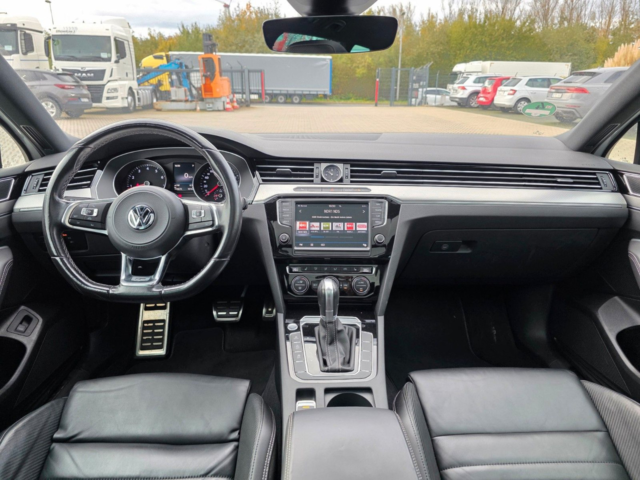 Estate car Volkswagen Passat Variant Highline BMT/Start-Stopp: picture 26