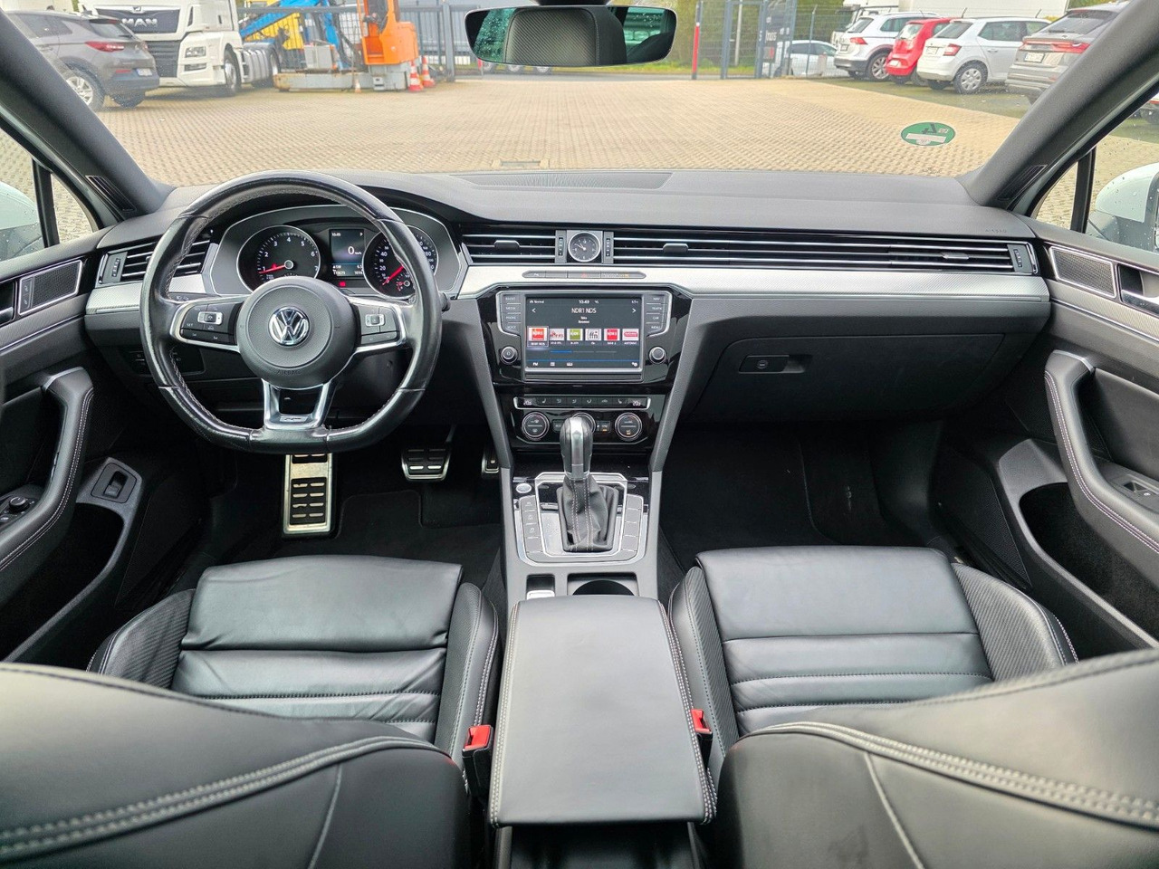 Estate car Volkswagen Passat Variant Highline BMT/Start-Stopp: picture 25