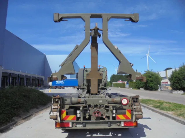 Iveco Eurotrakker 410 E37H - Hook lift truck: picture 5 Iveco Eurotrakker 410 E37H - Hook lift truck: picture 5