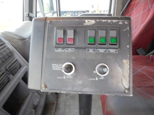 Tank truck Iveco Stralis 270: picture 20