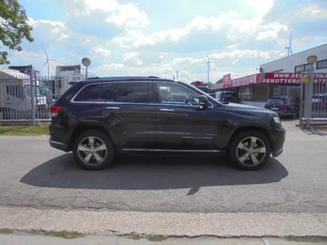 Jeep Grand Cherokee 4X4 SUMMIT EDITION 3.0 LTR V6 - SUV: picture 4 Jeep Grand Cherokee 4X4 SUMMIT EDITION 3.0 LTR V6 - SUV: picture 4