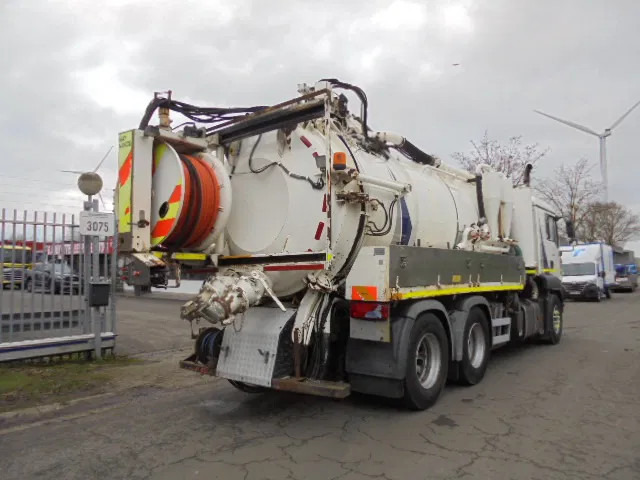 MAN TGA 26.400 6X4 Manual - Vacuum truck: picture 4 MAN TGA 26.400 6X4 Manual - Vacuum truck: picture 4