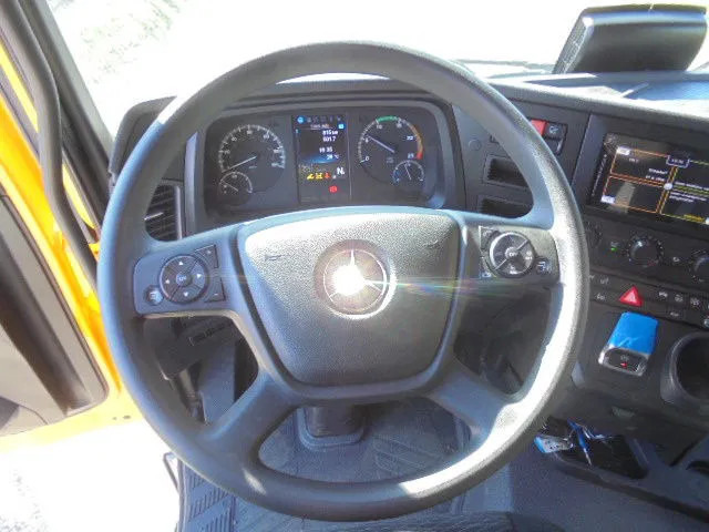 New Hook lift truck Mercedes-Benz Arocs 2848 NEW: picture 9