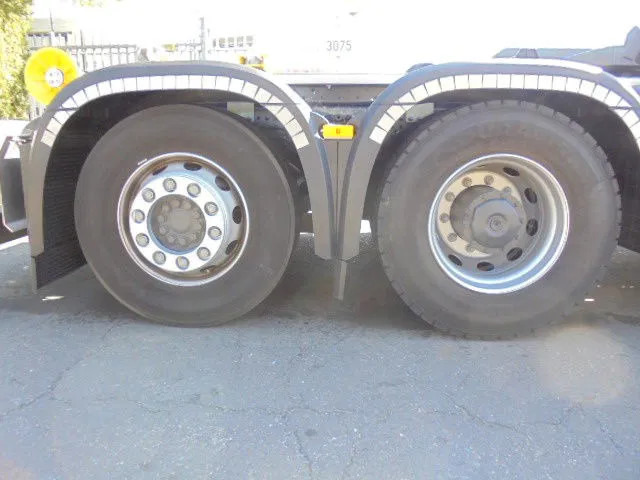 New Hook lift truck Mercedes-Benz Arocs 2848 NEW: picture 16