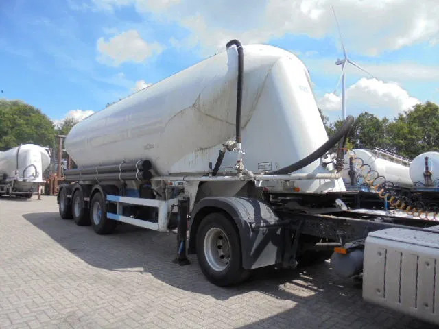 SPITZER BPSF50 - Tank semi-trailer: picture 2 SPITZER BPSF50 - Tank semi-trailer: picture 2