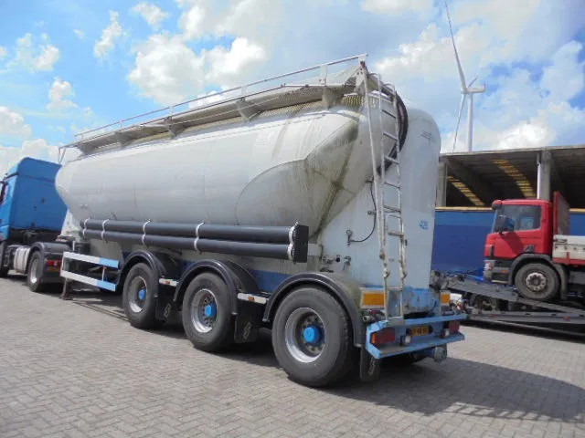 SPITZER BPSF50 - Tank semi-trailer: picture 5 SPITZER BPSF50 - Tank semi-trailer: picture 5