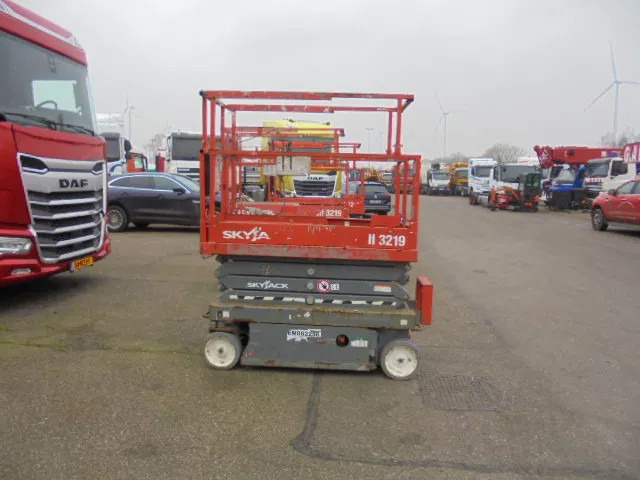 Skyjack SJ III 3219 - Scissor lift: picture 3 Skyjack SJ III 3219 - Scissor lift: picture 3