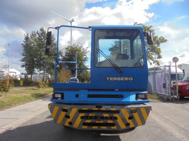 Terberg YT 182 NL KENTEKEN - Terminal tractor: picture 2 Terberg YT 182 NL KENTEKEN - Terminal tractor: picture 2