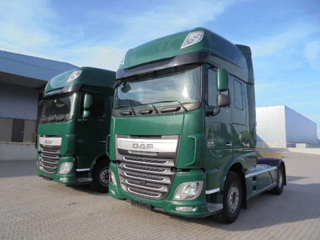 DAF XF 106.460 SUPER SPACE CAB - Tractor unit: picture 1 DAF XF 106.460 SUPER SPACE CAB - Tractor unit: picture 1
