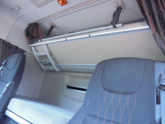 Tractor unit DAF XF 430: picture 11