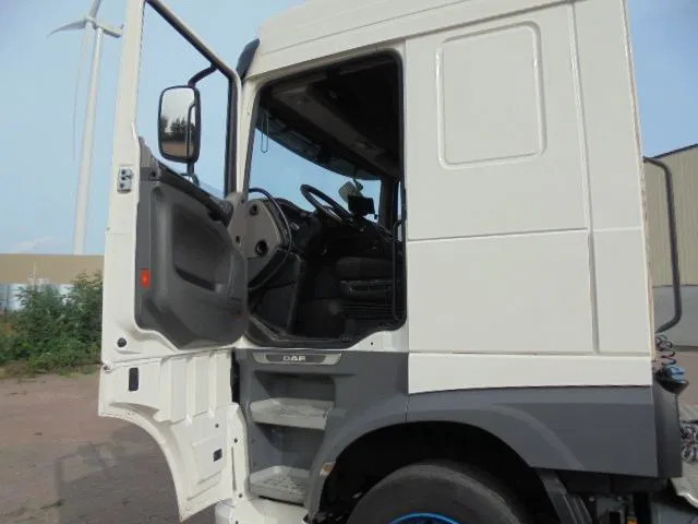 Tractor unit DAF XF 430: picture 7