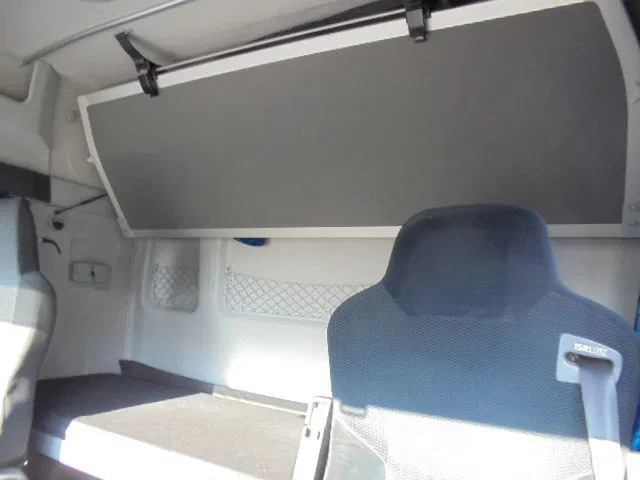 Tractor unit MAN TGX 18.400 XL: picture 12