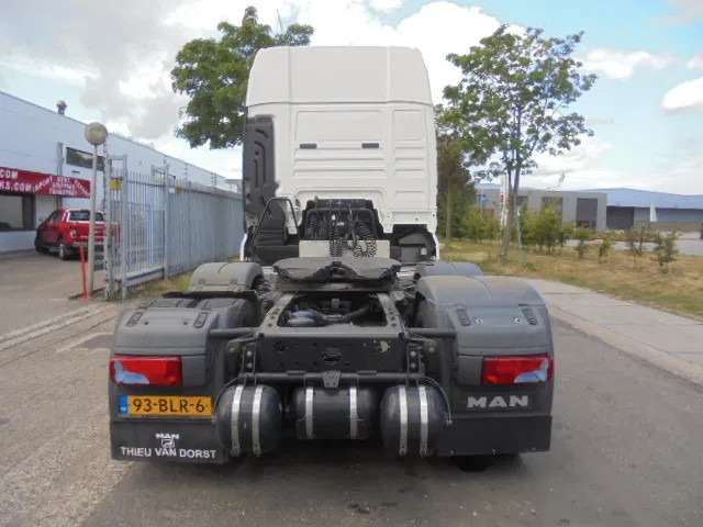 MAN TGX 26.500 XXL APK 03-26 - Tractor unit: picture 5 MAN TGX 26.500 XXL APK 03-26 - Tractor unit: picture 5