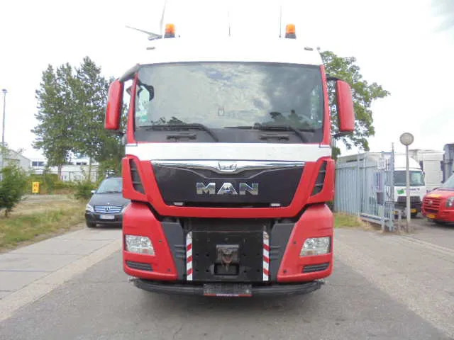 MAN TGX 33.480 6X4 Manual Gearbox Retarder - Tractor unit: picture 2 MAN TGX 33.480 6X4 Manual Gearbox Retarder - Tractor unit: picture 2