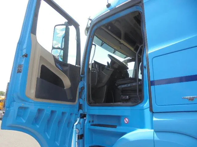 Tractor unit Mercedes-Benz Actros 1842 LS EUR 6: picture 7