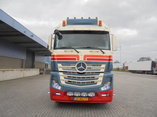 Mercedes-Benz Actros 1845 LS NL TRUCK - Tractor unit: picture 2 Mercedes-Benz Actros 1845 LS NL TRUCK - Tractor unit: picture 2