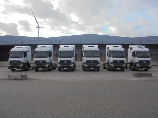 Mercedes-Benz Actros 1943 BELGIUM REGISTRATION TUV 06-2026 - Tractor unit: picture 5 Mercedes-Benz Actros 1943 BELGIUM REGISTRATION TUV 06-2026 - Tractor unit: picture 5