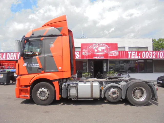 Mercedes-Benz Actros 2343 6X2 VOORLOOPAS - Tractor unit: picture 5 Mercedes-Benz Actros 2343 6X2 VOORLOOPAS - Tractor unit: picture 5