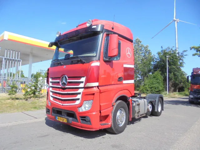 Mercedes-Benz Actros 2345 6X2 NL TRUCK - Tractor unit: picture 1 Mercedes-Benz Actros 2345 6X2 NL TRUCK - Tractor unit: picture 1