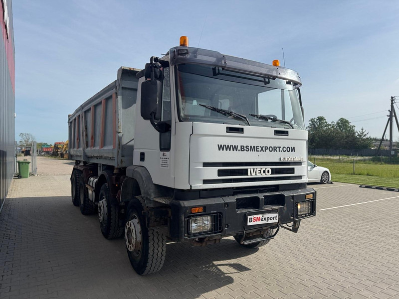 Iveco Trakker 410E42, manual pump - Tipper: picture 3 Iveco Trakker 410E42, manual pump - Tipper: picture 3