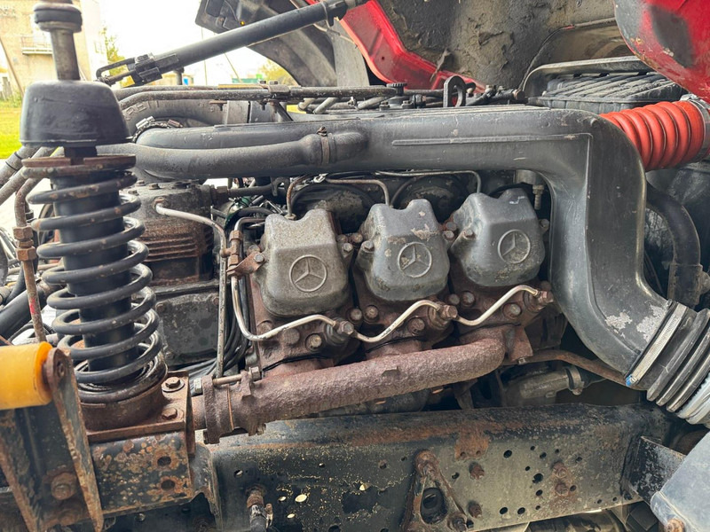 Cab chassis truck Mercedes-Benz 3234: picture 18