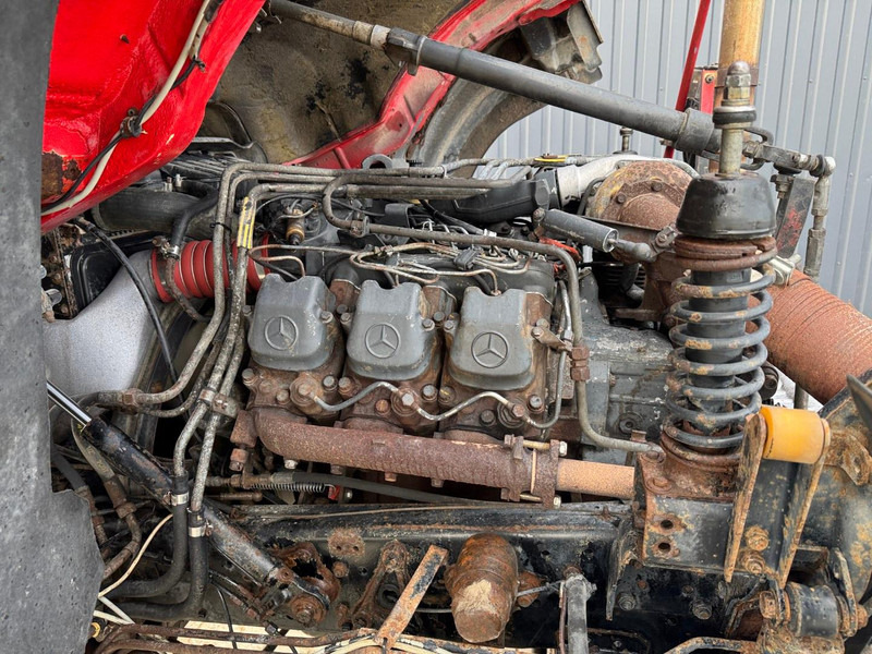Cab chassis truck Mercedes-Benz 3234: picture 19