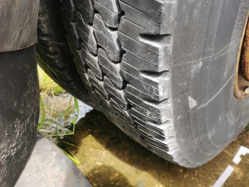 SAF spring suspension axle for trailer - Tire for Truck: picture 4 SAF spring suspension axle for trailer - Tire for Truck: picture 4
