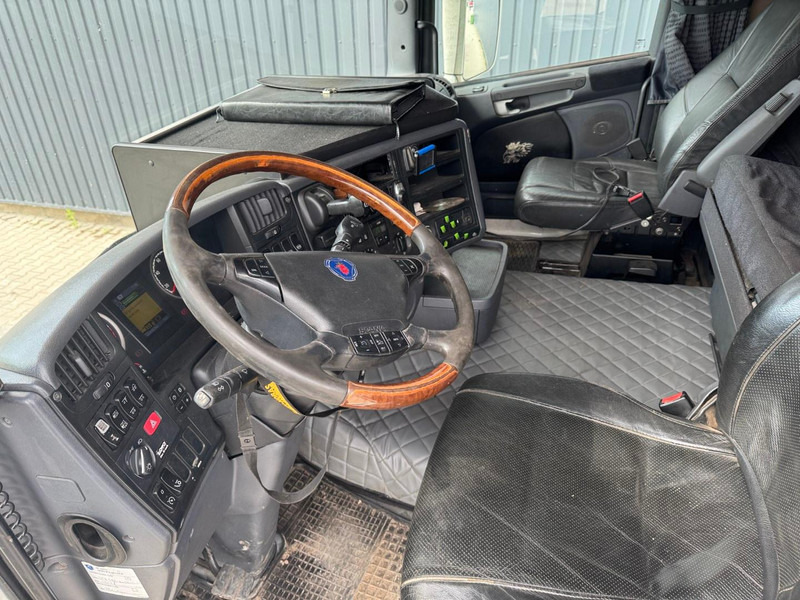 Scania R560, V8 - Cab chassis truck: picture 5 Scania R560, V8 - Cab chassis truck: picture 5
