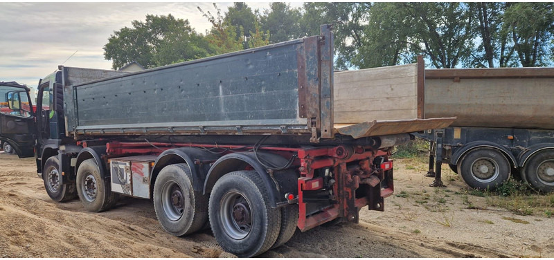 Volvo FM 12 - Cable system truck: picture 3 Volvo FM 12 - Cable system truck: picture 3