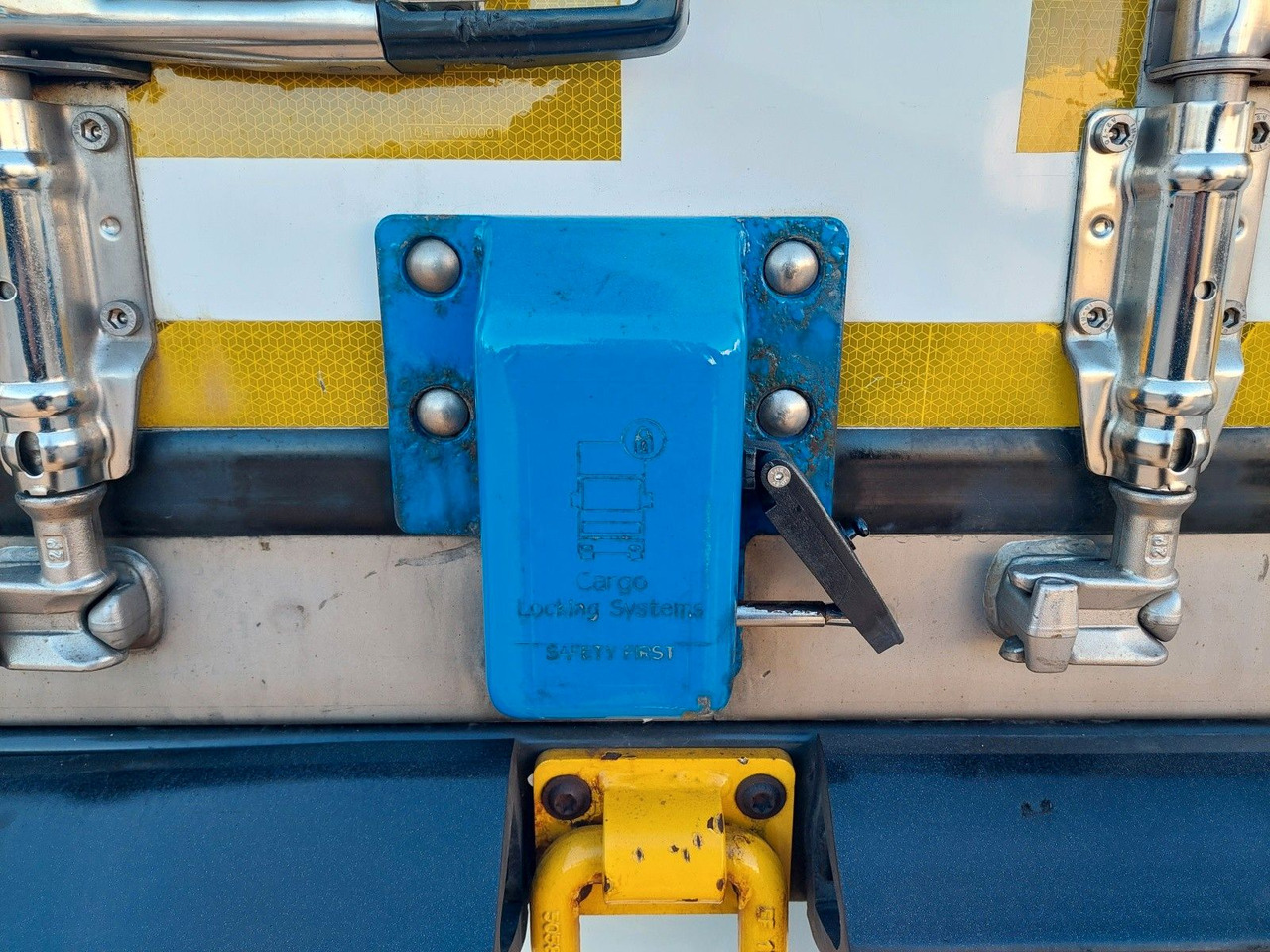 Refrigerator semi-trailer Krone SD Thermo King SLXi 300: picture 7 Refrigerator semi-trailer Krone SD Thermo King SLXi 300: picture 7