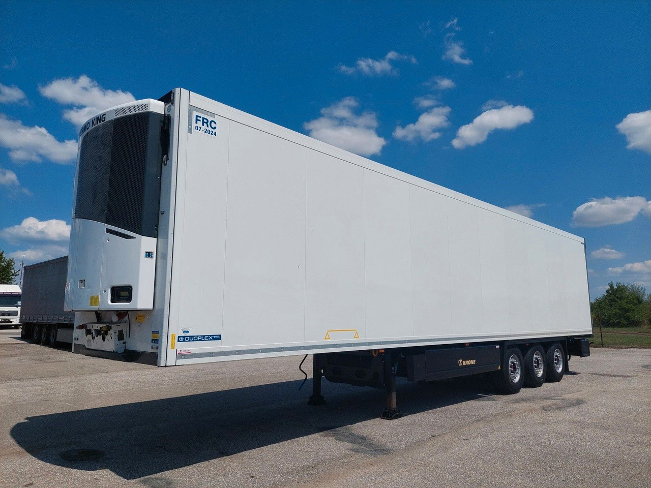 Krone SD Thermo King SLXi 300 Doppelstock - Refrigerator semi-trailer: picture 1 Krone SD Thermo King SLXi 300 Doppelstock - Refrigerator semi-trailer: picture 1