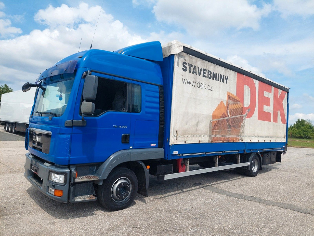 MAN TGL 12.220 4X2 BL Edscha - Curtainsider truck: picture 1 MAN TGL 12.220 4X2 BL Edscha - Curtainsider truck: picture 1