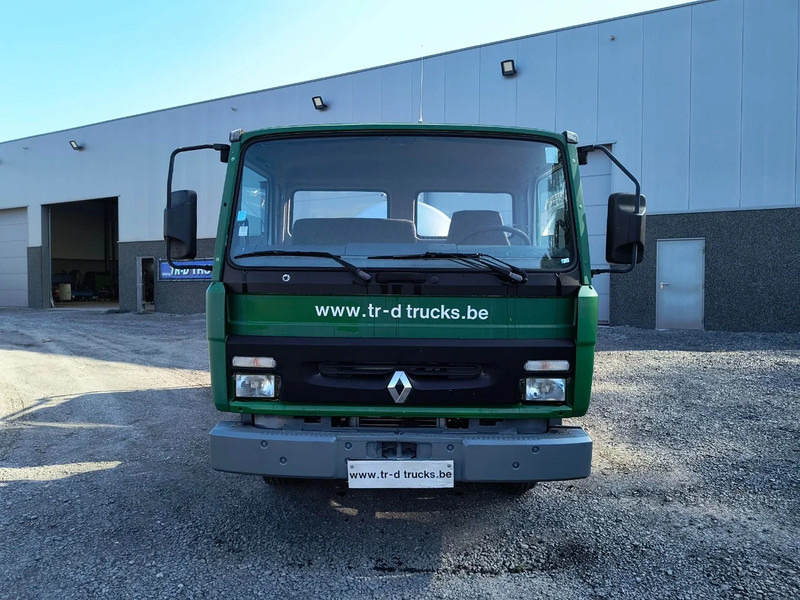 Renault Midliner S135 - ONLY 54 400KM - SMALL TANK 3680L INSULATED INOX - Tank truck: picture 2 Renault Midliner S135 - ONLY 54 400KM - SMALL TANK 3680L INSULATED INOX - Tank truck: picture 2