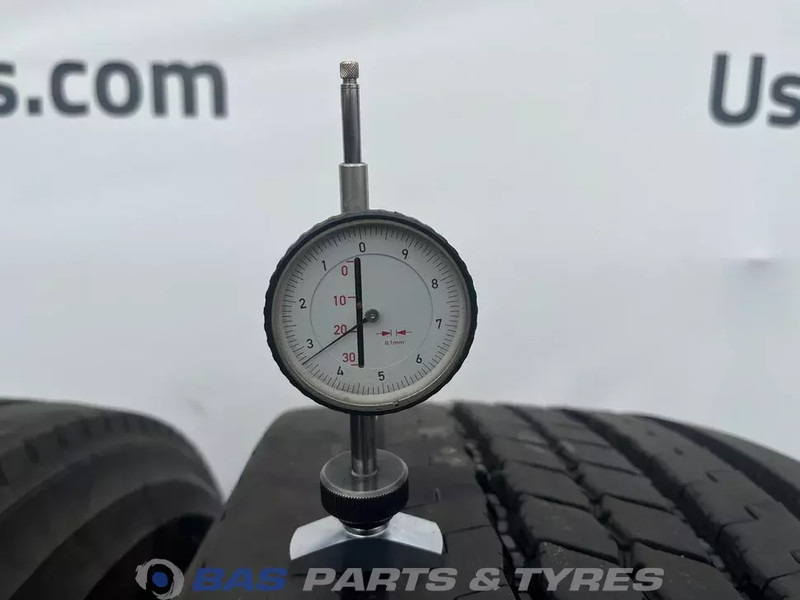 Bridgestone Bridgestone 385/65R22.5 RW-STEER001 164/158 K M+S 3PMSF gebruikte set - Tire for Truck: picture 3 Bridgestone Bridgestone 385/65R22.5 RW-STEER001 164/158 K M+S 3PMSF gebruikte set - Tire for Truck: picture 3