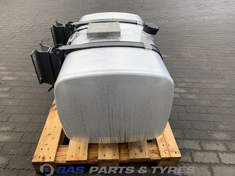 DAF Brandstoftank DAF 400 Liter 1785835 - Fuel tank for Truck: picture 4 DAF Brandstoftank DAF 400 Liter 1785835 - Fuel tank for Truck: picture 4