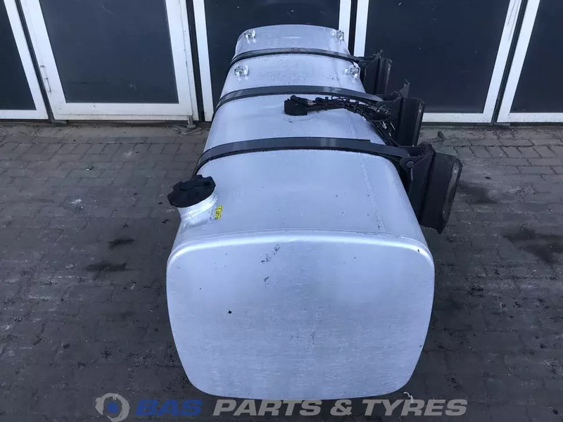 DAF Brandstoftank DAF 765 Liter 1659141 - Fuel tank for Truck: picture 4 DAF Brandstoftank DAF 765 Liter 1659141 - Fuel tank for Truck: picture 4