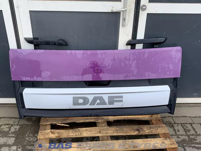 DAF CF Euro 6 Grille DAF 1877261 - Grill for Truck: picture 1 DAF CF Euro 6 Grille DAF 1877261 - Grill for Truck: picture 1