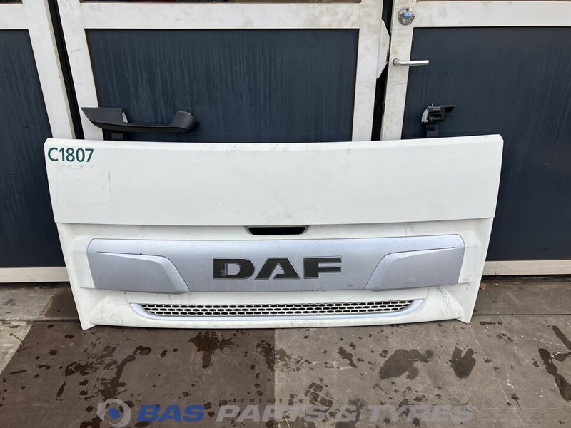 DAF CF Euro 6 Grille DAF 2148027 - Grill for Truck: picture 1 DAF CF Euro 6 Grille DAF 2148027 - Grill for Truck: picture 1