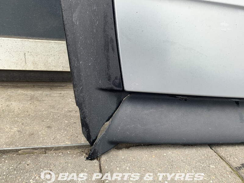 DAF CF Euro 6 Grille DAF 2148027 - Grill for Truck: picture 3 DAF CF Euro 6 Grille DAF 2148027 - Grill for Truck: picture 3