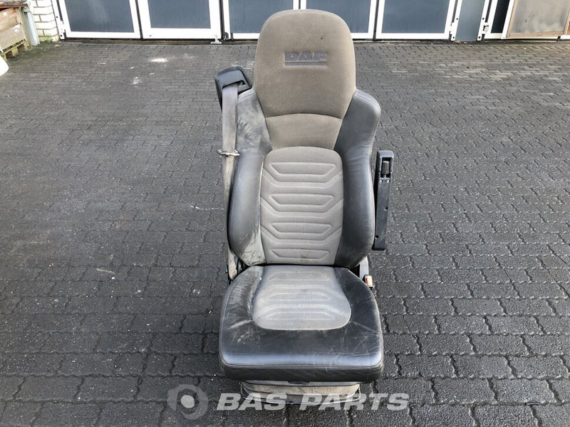 DAF XF105 Bijrijdersstoel DAF 1844380 - Seat for Truck: picture 1 DAF XF105 Bijrijdersstoel DAF 1844380 - Seat for Truck: picture 1