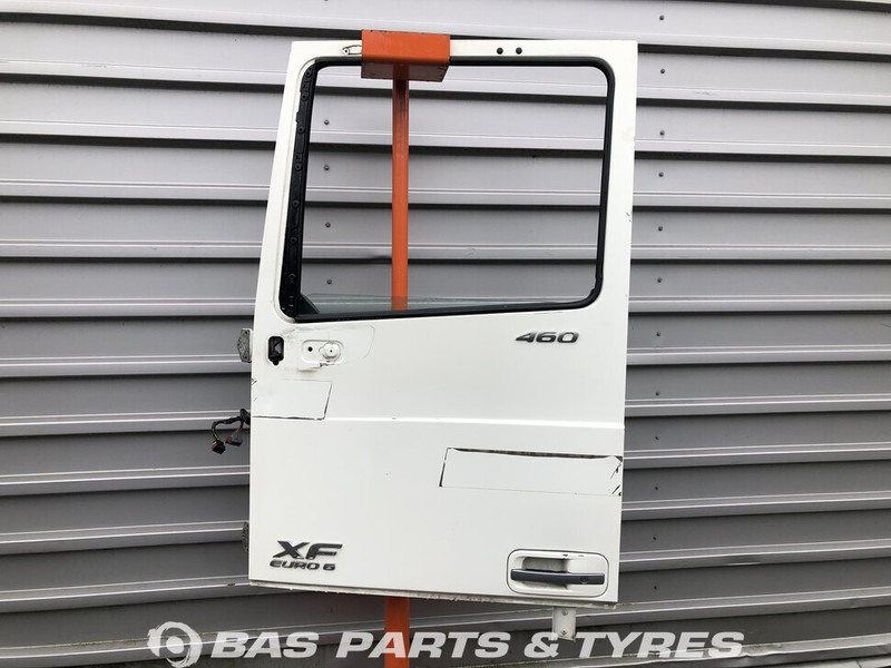 DAF XF106 - Door and parts for Truck: picture 1 DAF XF106 - Door and parts for Truck: picture 1