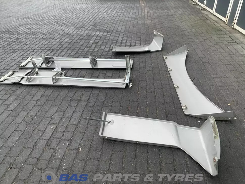 DAF XF106 Spoilerset DAF Super Space Cab L2H3 1836001 - Aerodynamics/ Spoiler for Truck: picture 5 DAF XF106 Spoilerset DAF Super Space Cab L2H3 1836001 - Aerodynamics/ Spoiler for Truck: picture 5