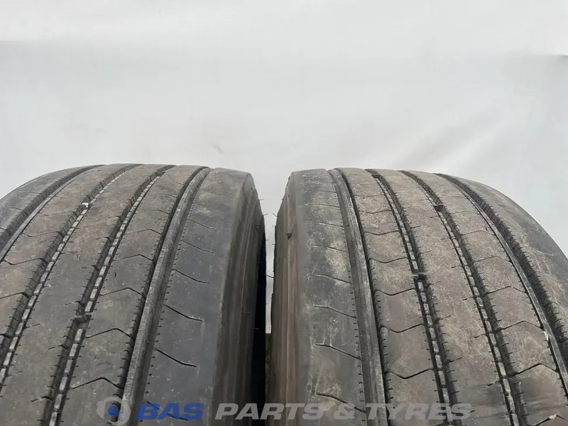 Firestone Firestone 315/70R22.5 FS422+ 154/150 M+S 3PMSF gebruikte set - Tire for Truck: picture 2 Firestone Firestone 315/70R22.5 FS422+ 154/150 M+S 3PMSF gebruikte set - Tire for Truck: picture 2