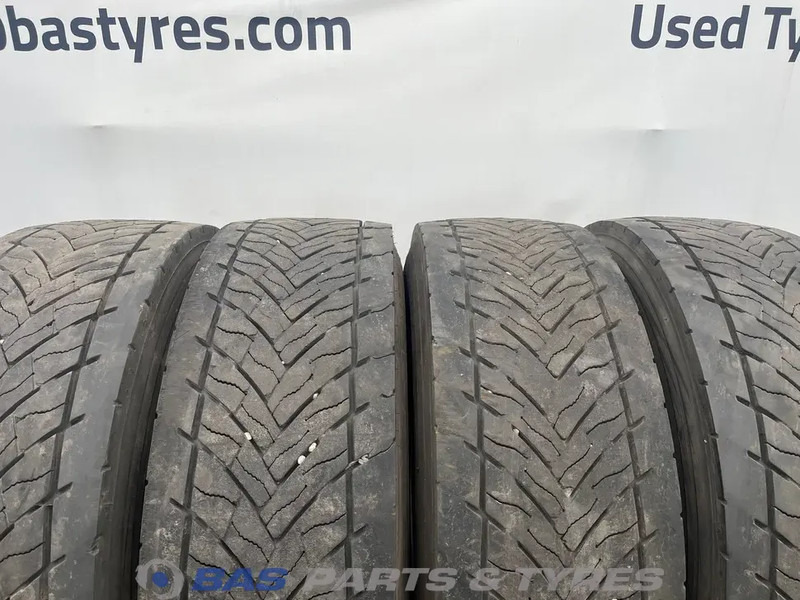 Goodyear Goodyear 315/70R22.5 KMAX D G2 154/152 M+S 3PMSF gebruikte set - Tire for Truck: picture 2 Goodyear Goodyear 315/70R22.5 KMAX D G2 154/152 M+S 3PMSF gebruikte set - Tire for Truck: picture 2